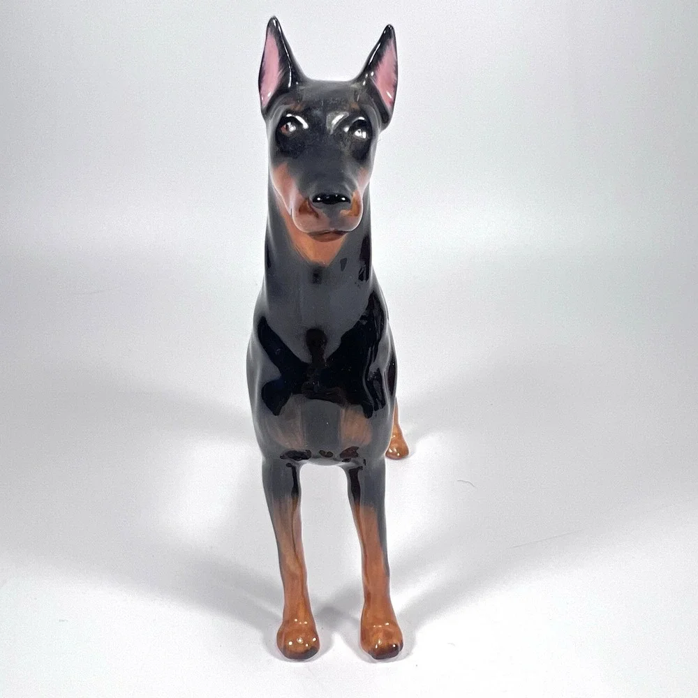 VTG Royal Doulton Doberman Rancho Dobes Storm HN2645 Glossy Dog Figurine England